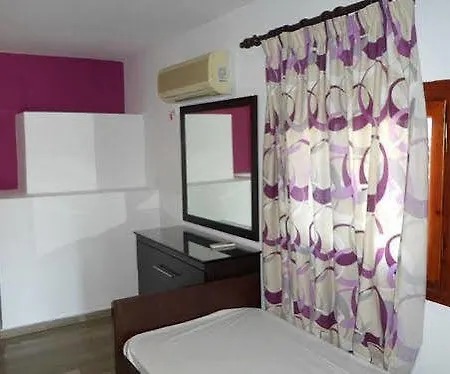 Aparthotel Manos 2*