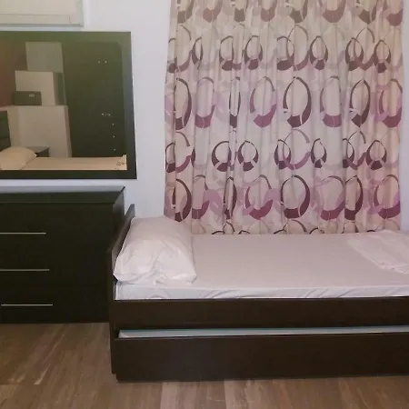 Aparthotel Manos 2*