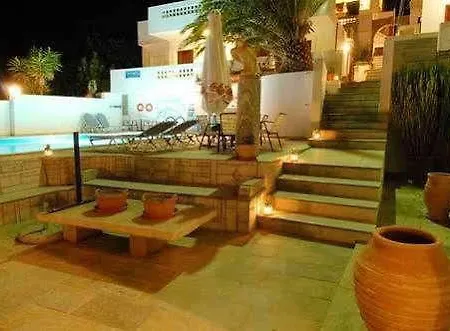 Apartmanhotel Manos 2*
